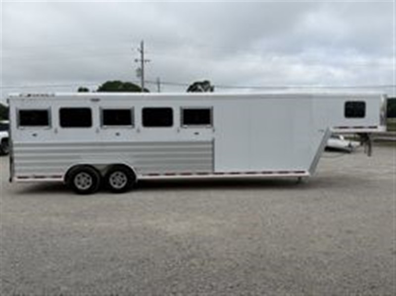 Trailer Photo 4
