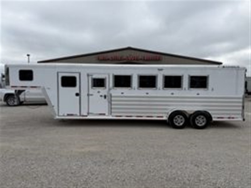 Trailer Photo 2