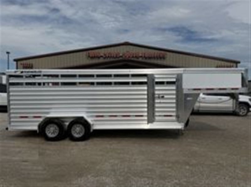 2026 Featherlite 20' Stock Gooseneck 8117