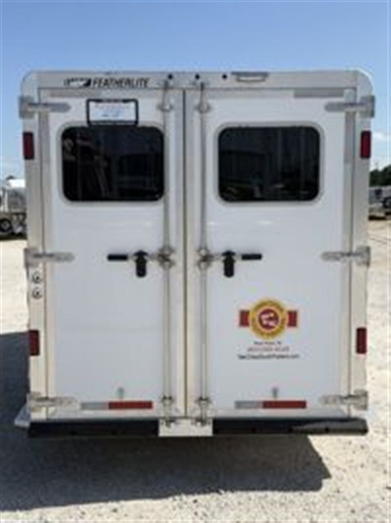 Trailer Photo 6