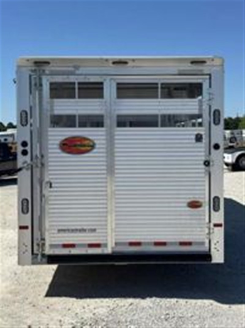 Trailer Photo 16