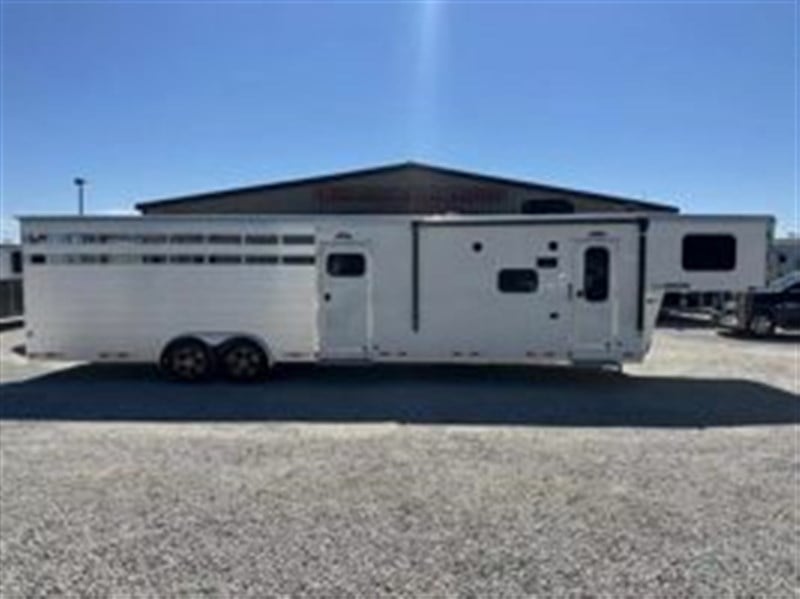 Trailer Photo 1