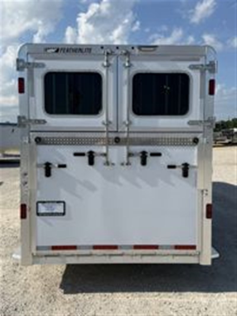Trailer Photo 7