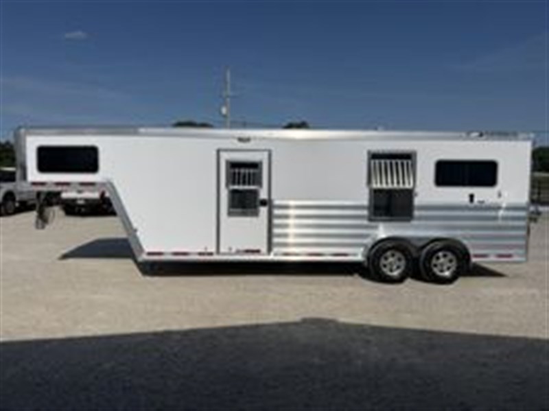 Trailer Photo 2
