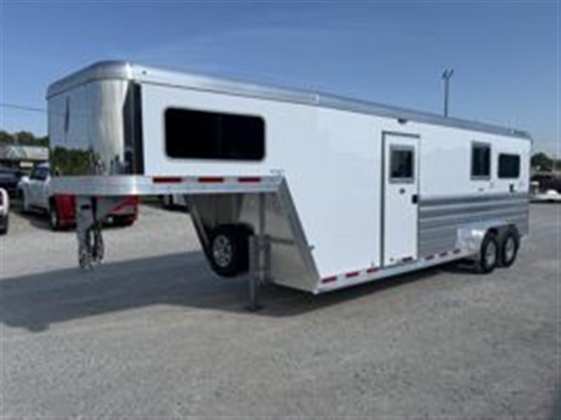 Trailer Photo 1