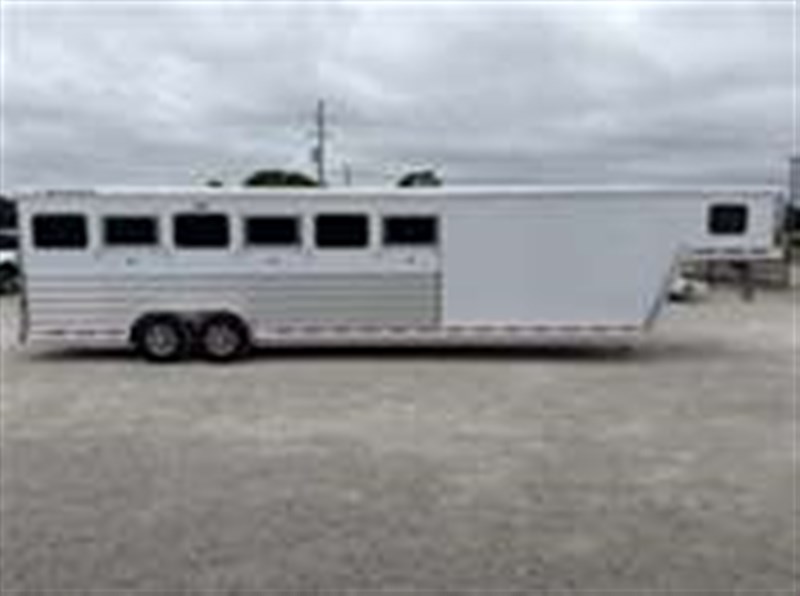 Trailer Photo 4