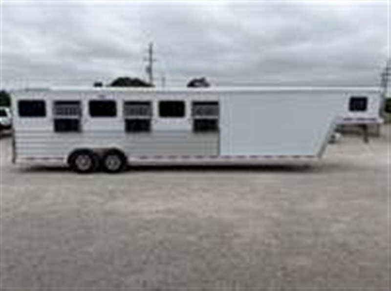Trailer Photo 5