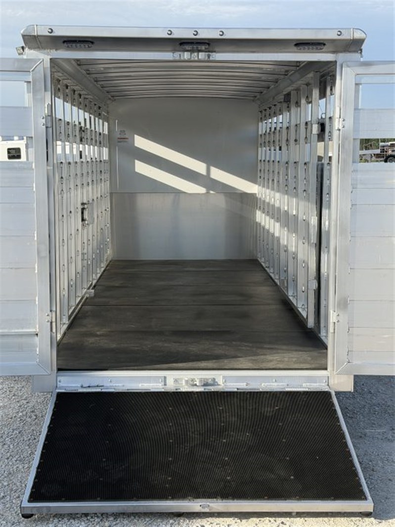 Trailer Photo 6
