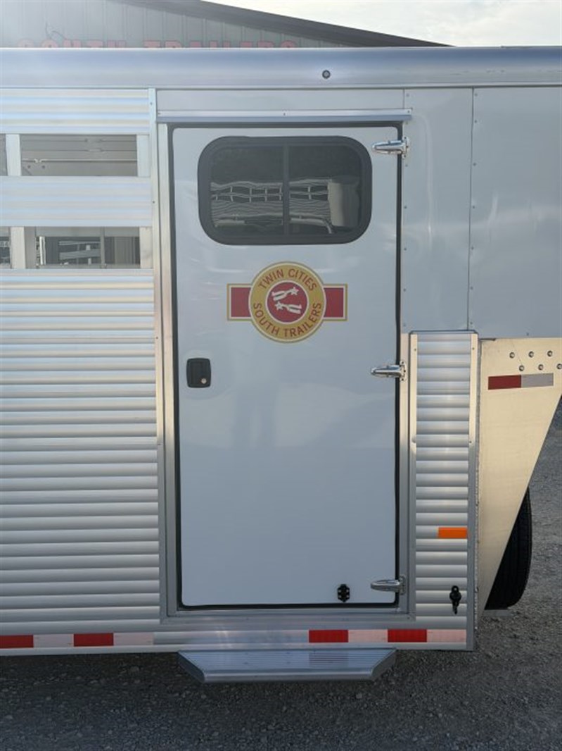 Trailer Photo 7