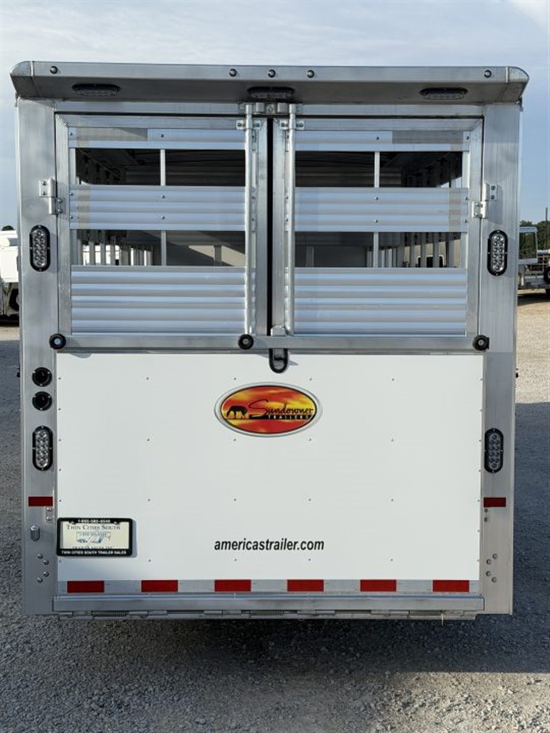 Trailer Photo 4