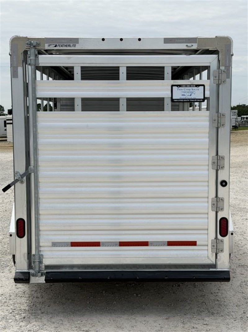 Trailer Photo 5