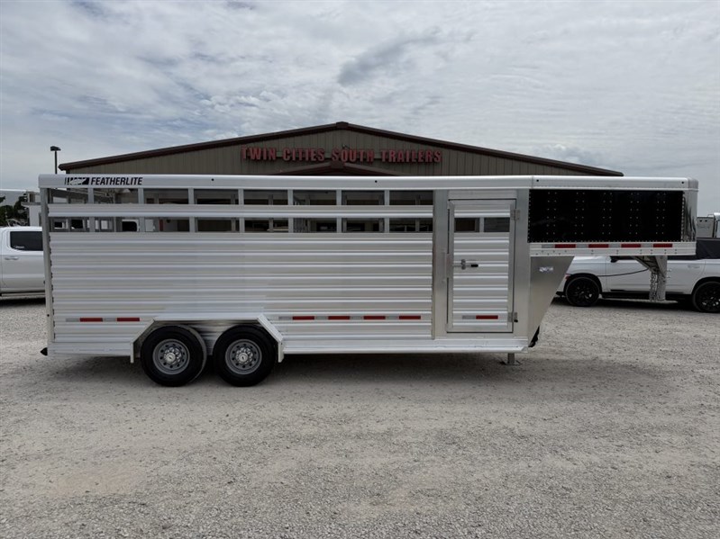 Trailer Photo 1