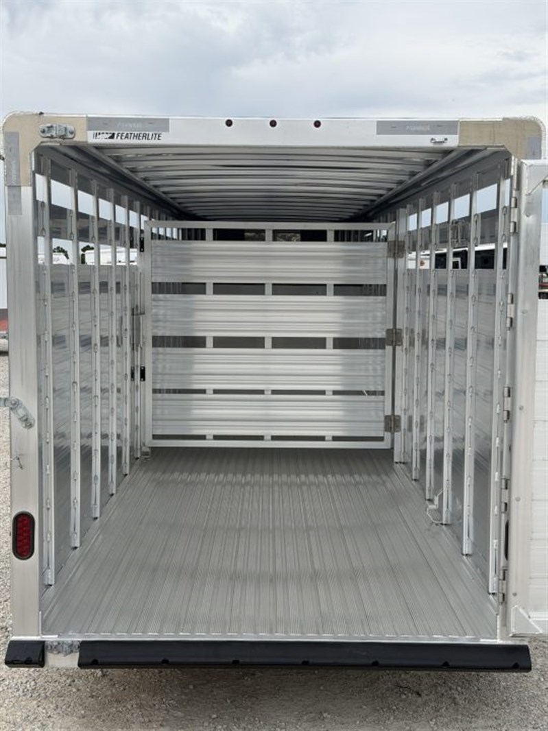 Trailer Photo 7