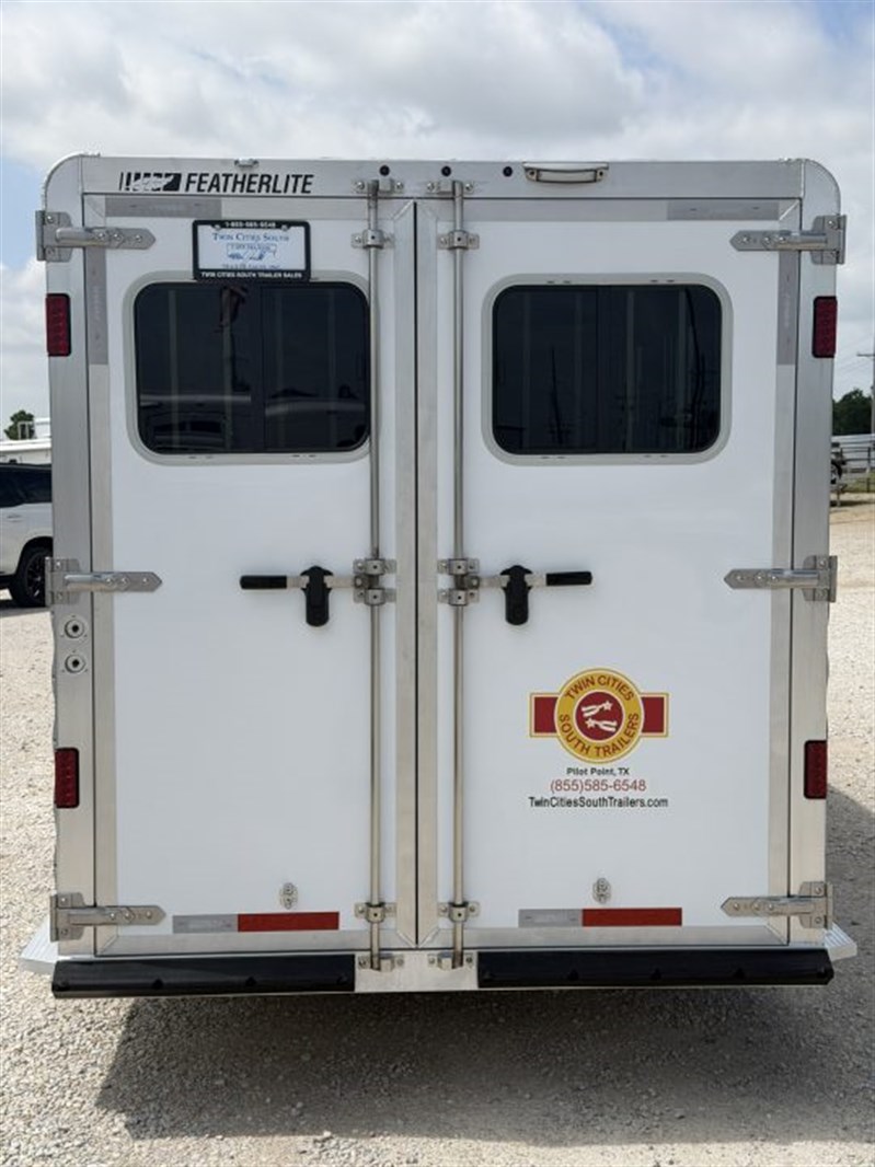 Trailer Photo 7