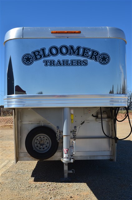 2015 Bloomer 4 Horse w/Trainers Tack & Oversized Rear Stall