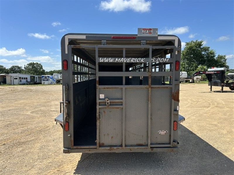 Trailer Photo 2