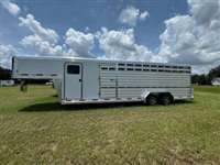 2026 2 + 1 horse Exiss 2026 Exiss Trailers STC 7026 Show Cattle Trailer 