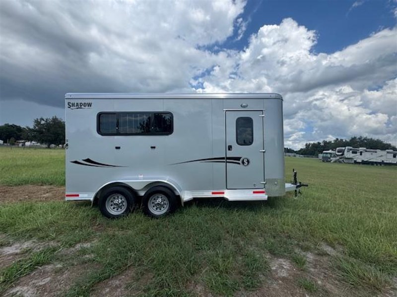2026 Shadow stablemate 3h w/ escape door and rear tack
