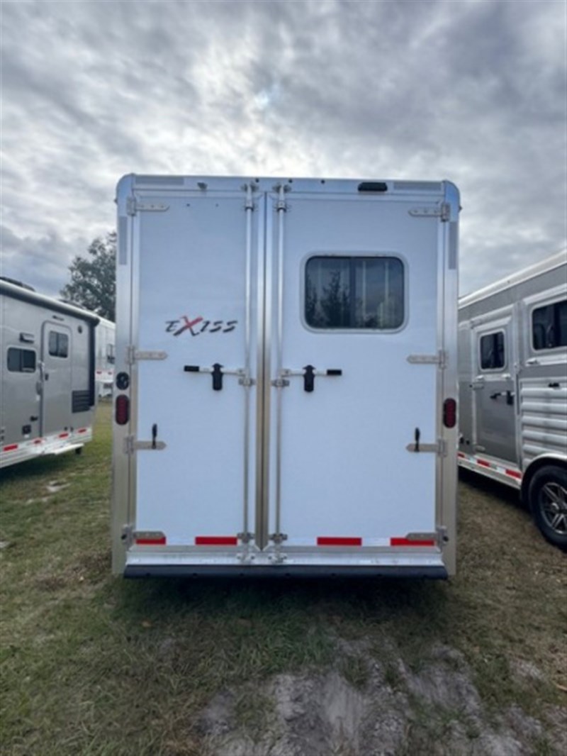 2026 Exiss exiss trailers escape 7206 2h living quarters