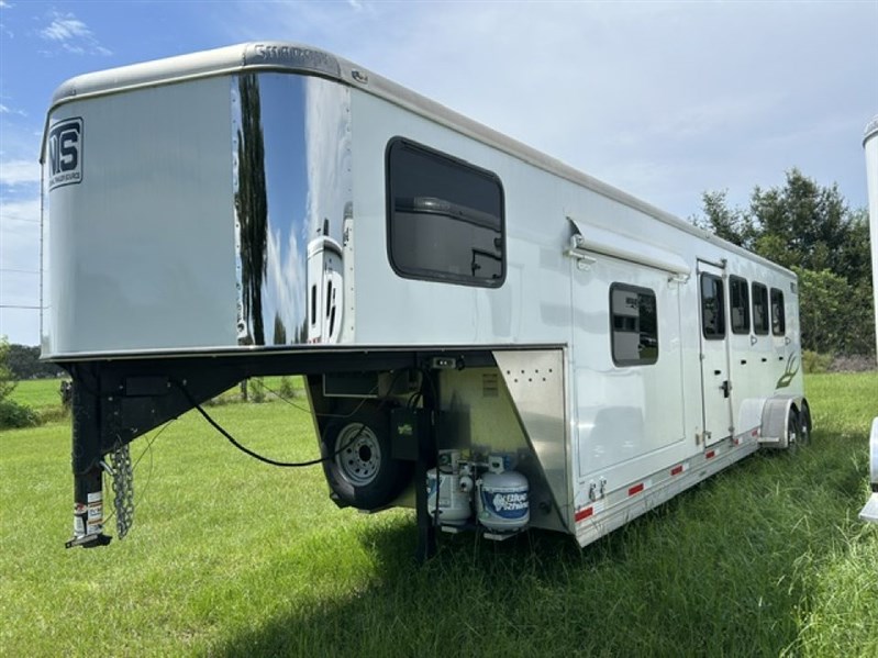 Trailer Photo 2