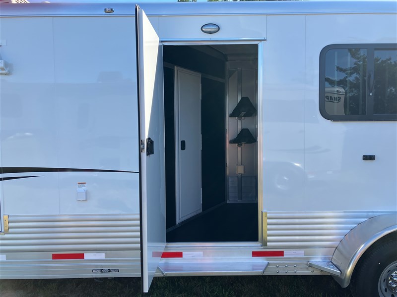 2026 Shadow 2h straight w/10'6 living quarters