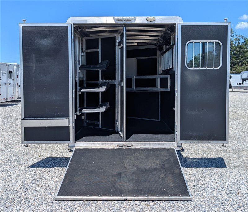 2023 Shadow 3h slant w/10'6 lq & slide
