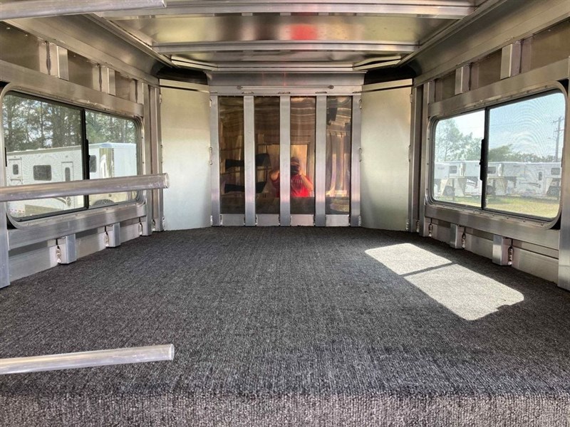 2026 Featherlite 2+1 straight load w/ box stall + side ramp