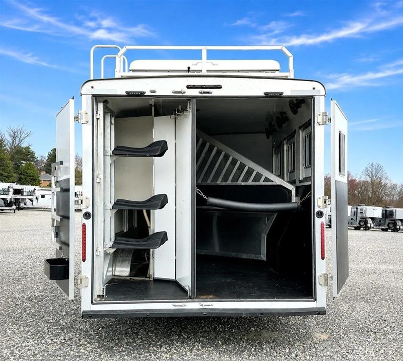 2019 Bison 3 horse 18' super slide lq