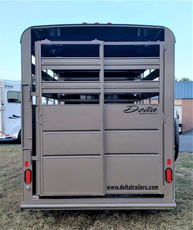 Trailer Photo 4