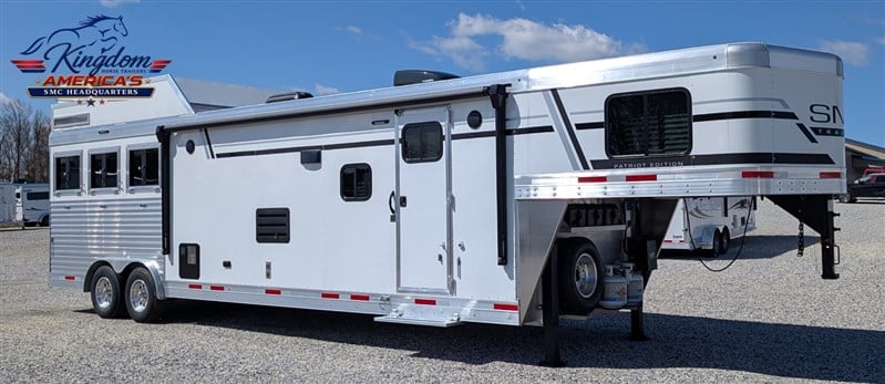 2026 SMC 3 HORSE SLANT W/13' LQ & SLIDE PATRIOT SERIES