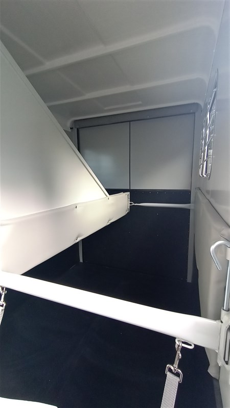 Trailer Photo 7