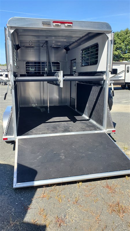 Trailer Photo 10