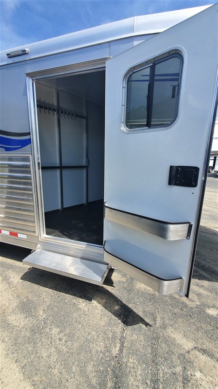 Trailer Photo 13