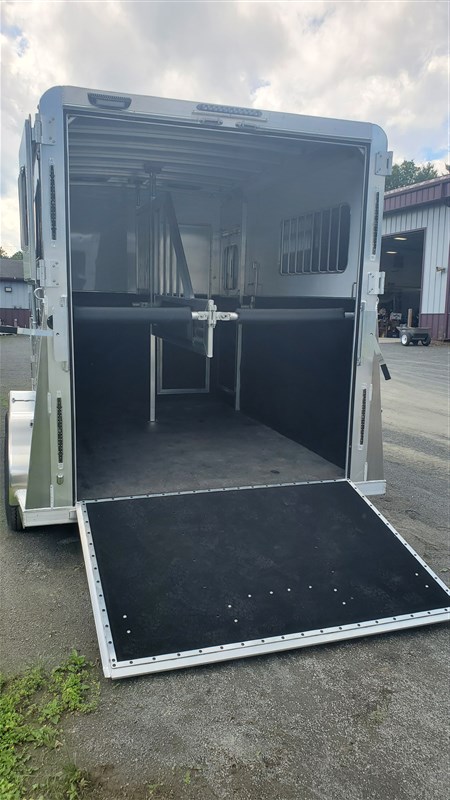 Trailer Photo 8