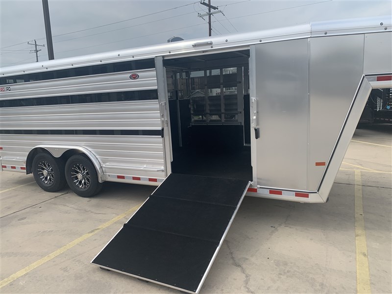 Trailer Photo 10