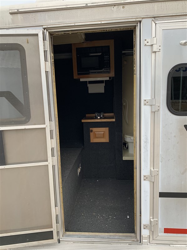 Trailer Photo 7
