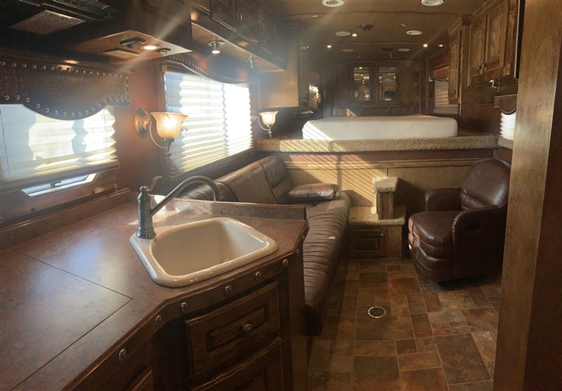 Trailer Photo 11