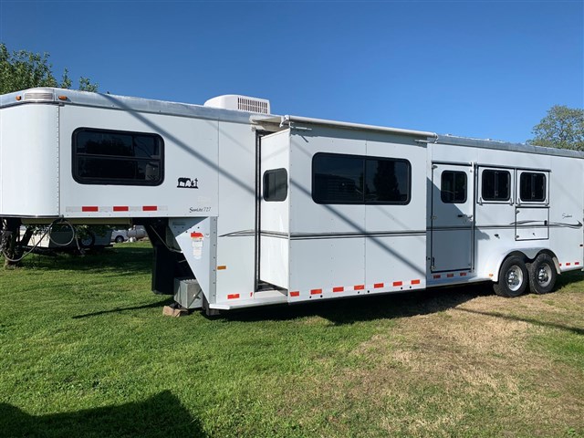 2007 Sundowner SUNLITE 727 3H SLIDE 11' SHORT WALL HYDRAULIC JACK