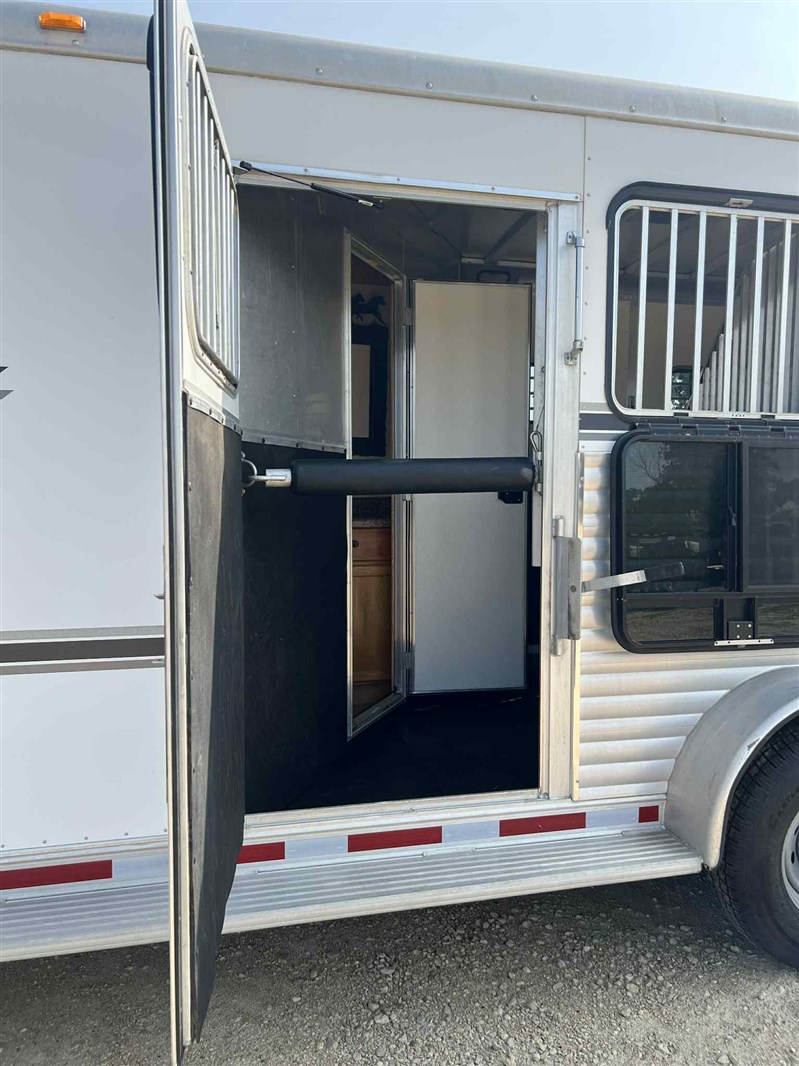 Trailer Photo 17