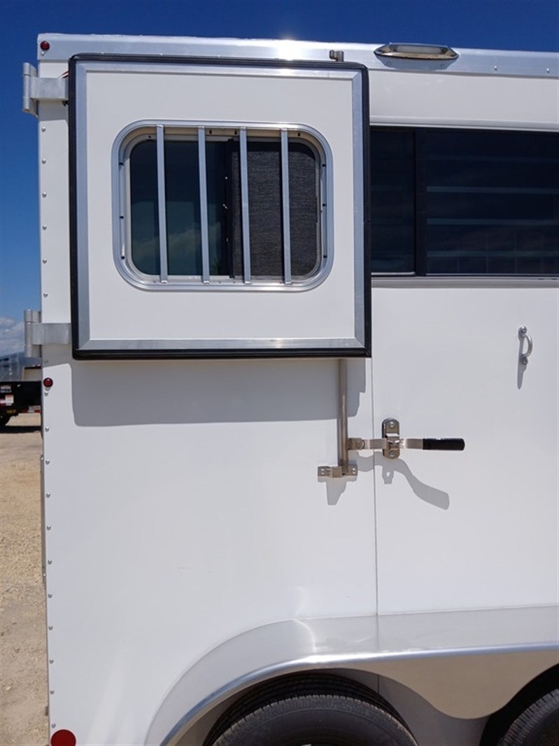 Trailer Photo 11