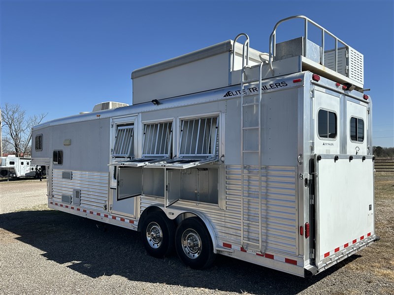 2006 Elite 3 horse lq
