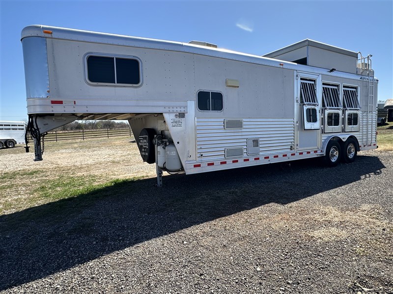2006 Elite 3 horse lq