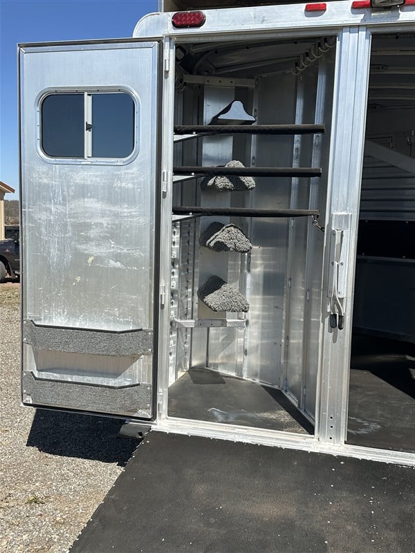 Trailer Photo 13