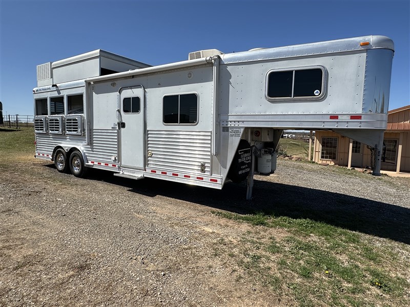 2006 Elite 3 horse lq