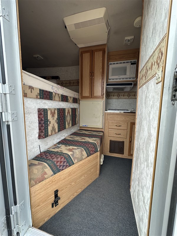 2001 Exiss 4 horse lq