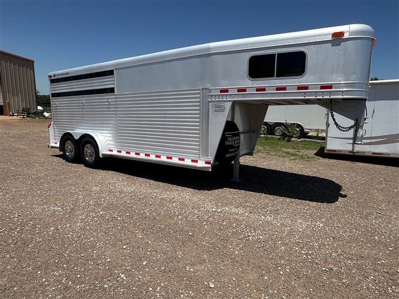 Trailer Photo 3