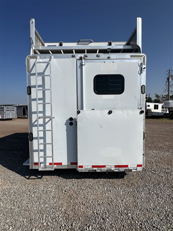 Trailer Photo 9