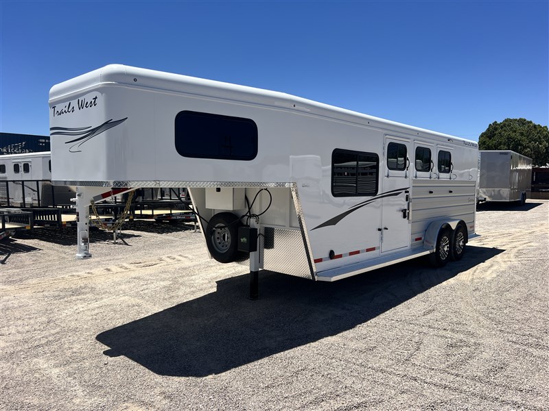 2024 Trails West sierra 3 horse gn w/ comfort package