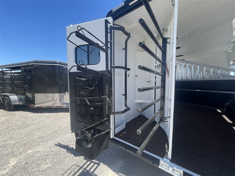 2024 Trails West sierra 11'x15' 4-horse lq