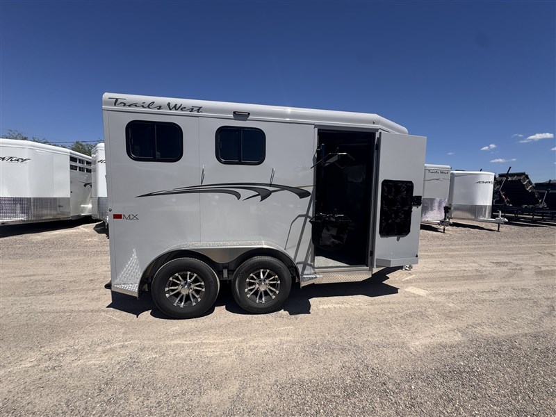 Trailer Photo 12